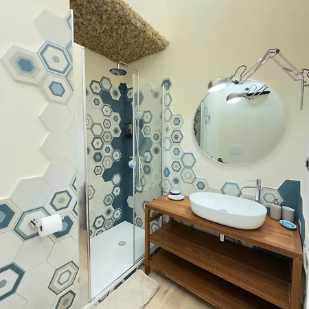 Maison Soleil - 3 Bedrooms And 2 Baths In Apartman Menton