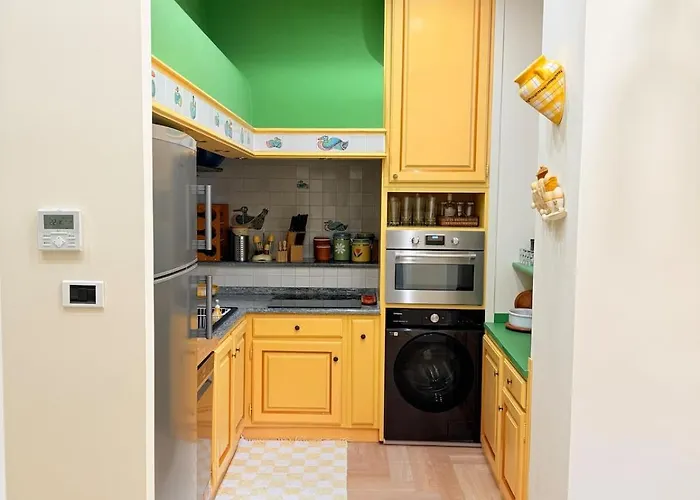 アパート Maison Soleil - 3 Bedrooms And 2 Baths In マントン